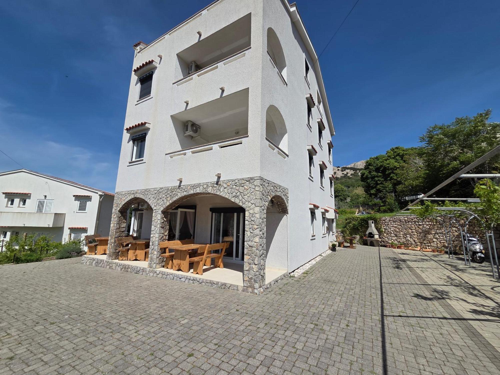 Apartments Leticia Baška Exterior foto